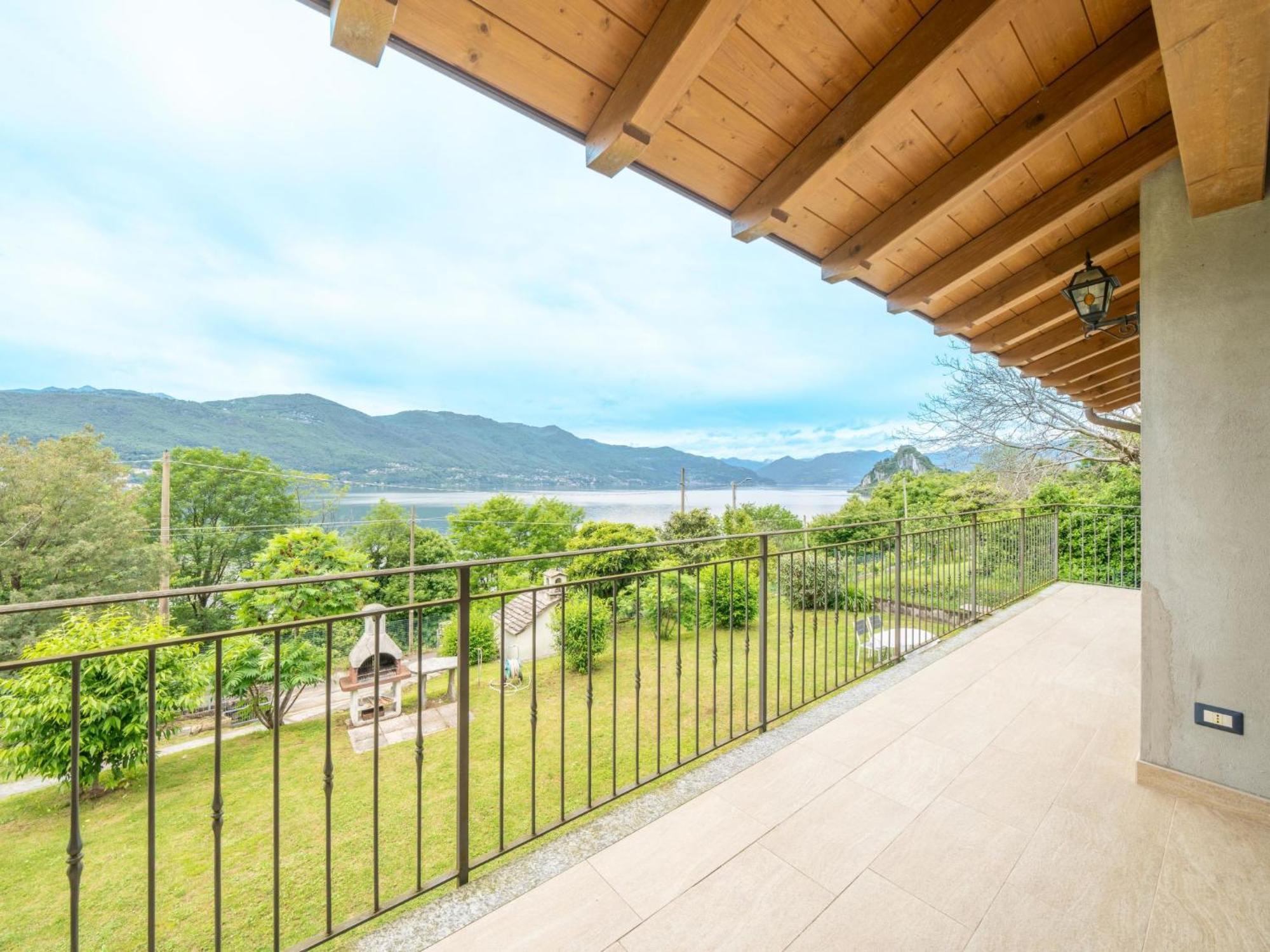 Apartment Tondo-2 By Interhome Castelveccana 外观 照片